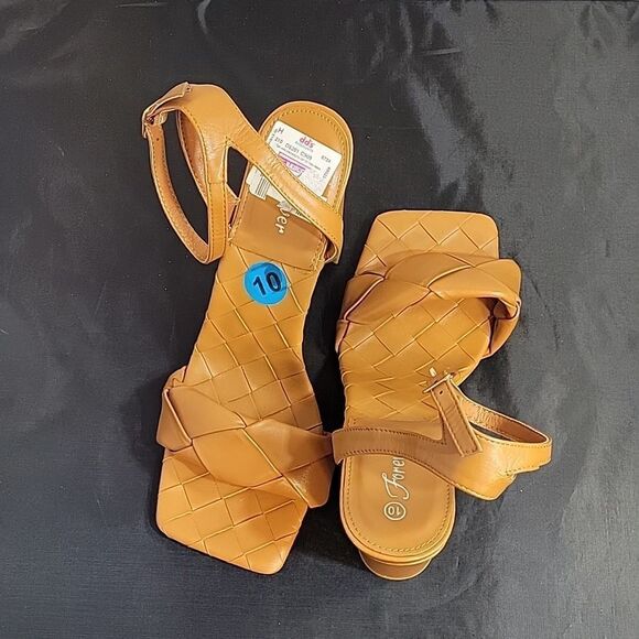 BRAND NEW FOREVER BRAIDED STRAP ADJUSTABLE BUCKLE AND ANKLE STRAPS SANDAL - Picture 5 of 15